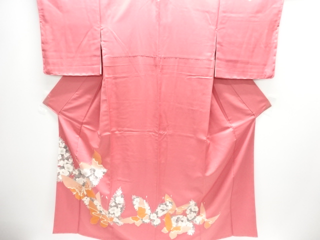 未使用品　蝶に花模様五つ紋色留袖（比翼付き）